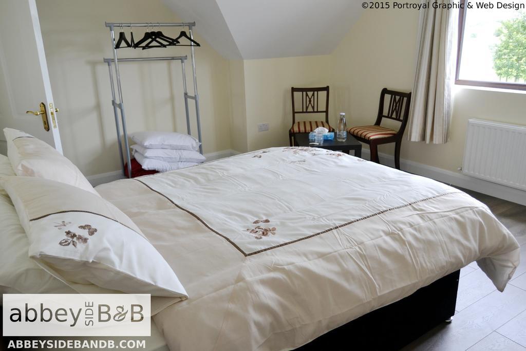 Abbeyside B&B Ballintober  Eksteriør billede